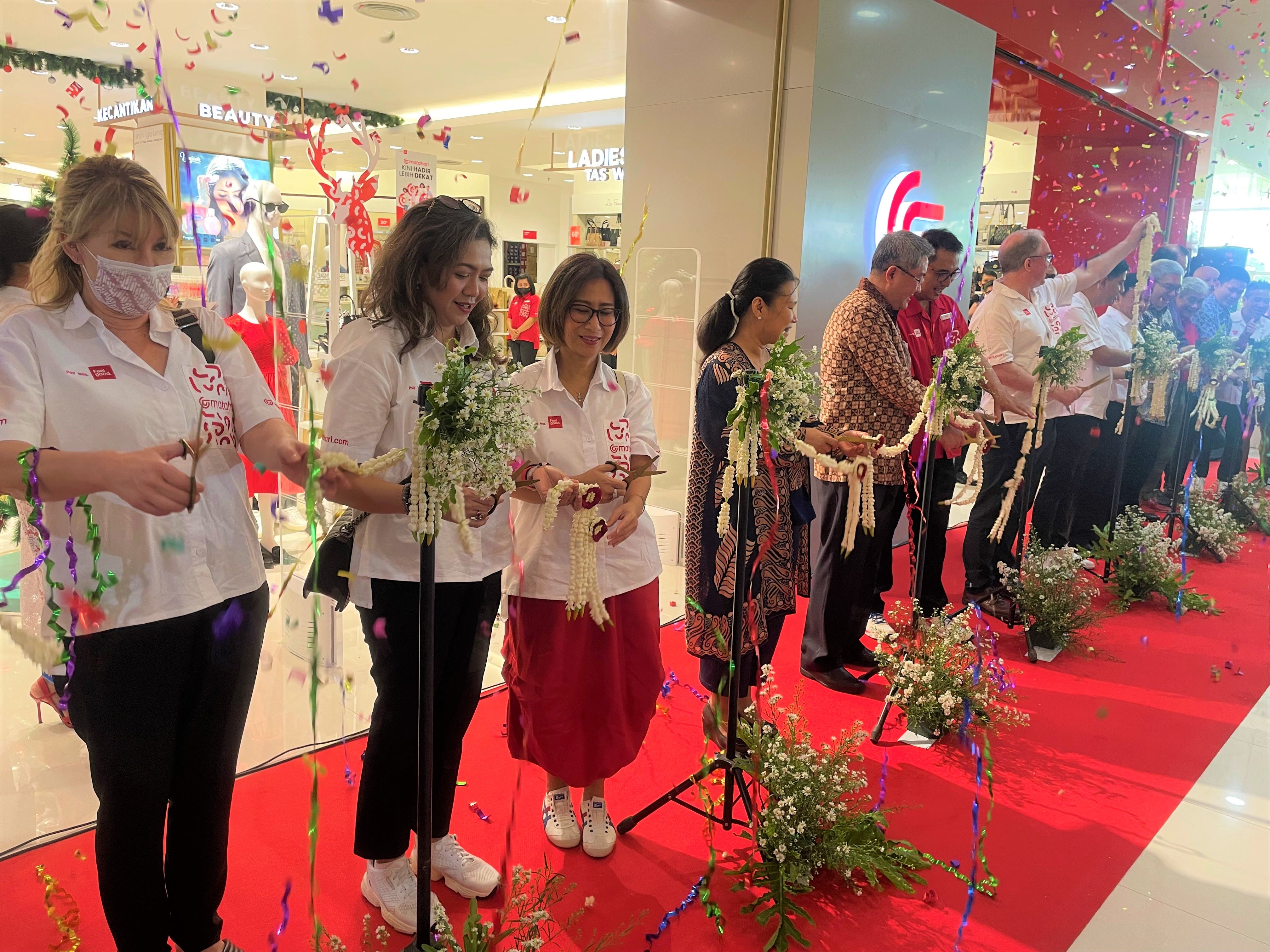 Matahari Completes its Store Expansion in 2022  with Two New Stores at Mall @Bassura East Jakarta and  Icon Mall Gresik, East Java